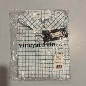 Vineyard Vines on the go long sleeve button down shirt